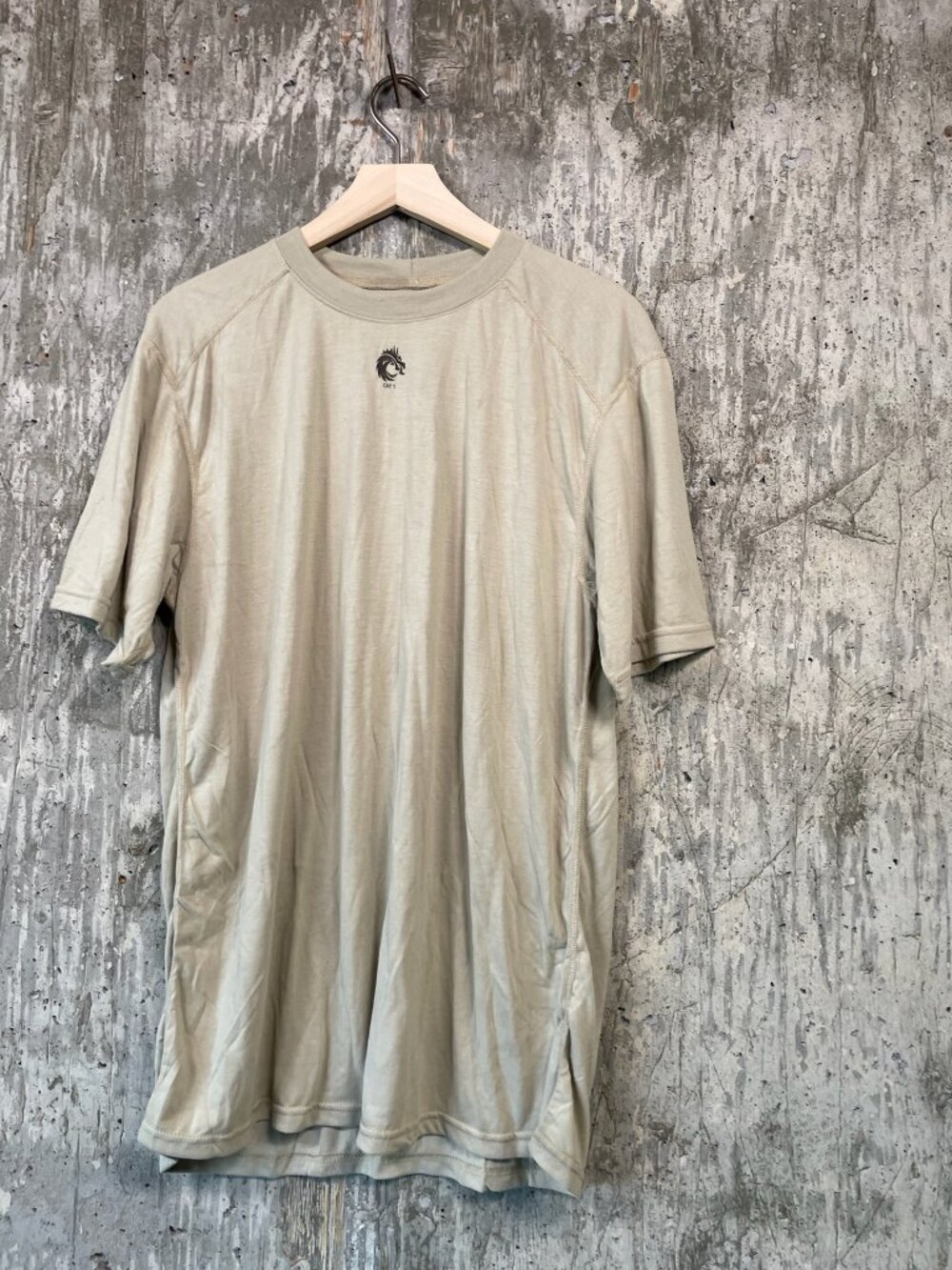 DRAGONWEAR Men's PRO DRY FR Base Layer Shirt Size L in Tan